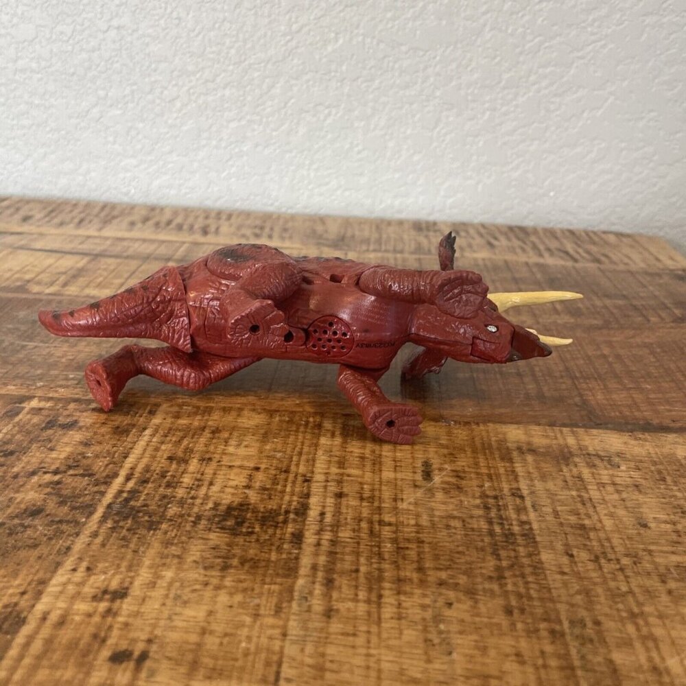 Triceratops Roar And Bite Figure light Up Eyes PVC Toy Dino Red Plastic 9” - Picture 7 of 9